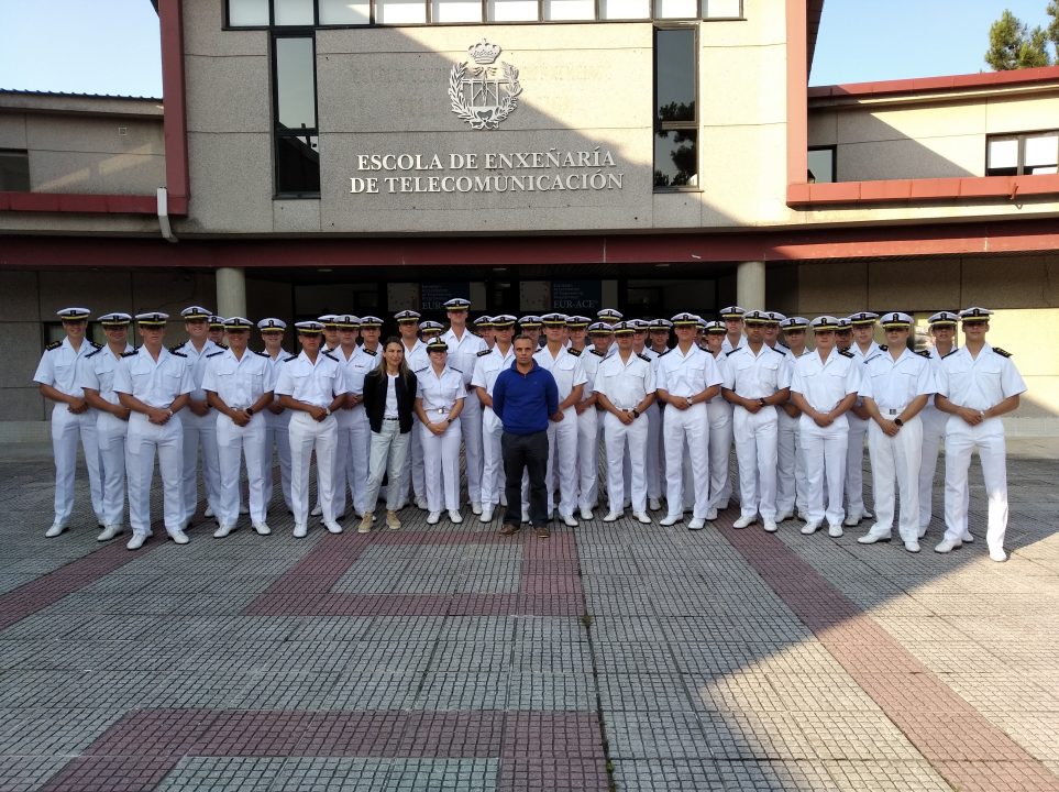 Visita profesional de alumnos de primer curso a la Escuela de Ingeniería de Telecomunicación y a la Escuela de Ingeniería Industrial