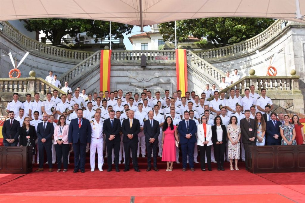 Acto de graduación de la X promoción del Grado en Ingeniería Mecánica del CUD-ENM