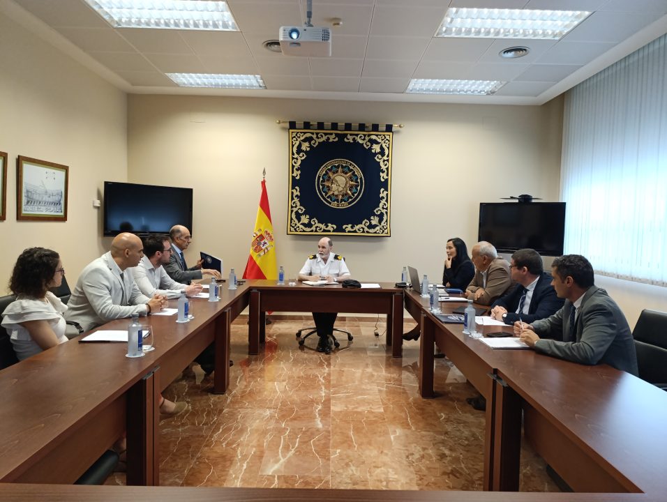 Visita del Almirante Director de Infraestructuras (ADIN) al CUD-ENM