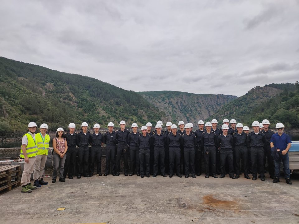 Visita profesional de alumnos de segundo curso a la Central Hidroeléctrica de Santo Estevo